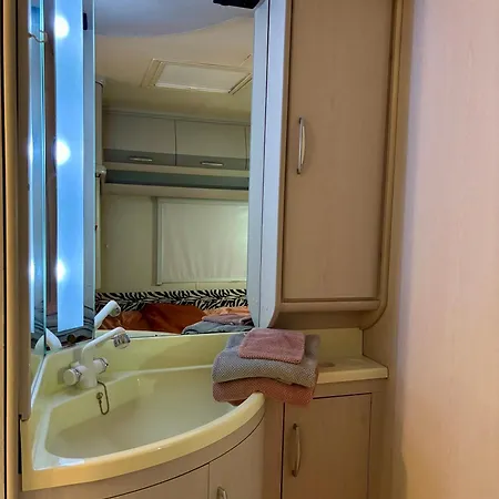 Ruime Caravan Met Prive Sanitair, Laadpaal En Vast Bed *